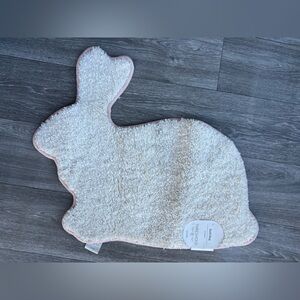 New Threshold bunny-shaped bath rug in cream with pink trim